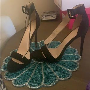 Size 10 black strappy heels